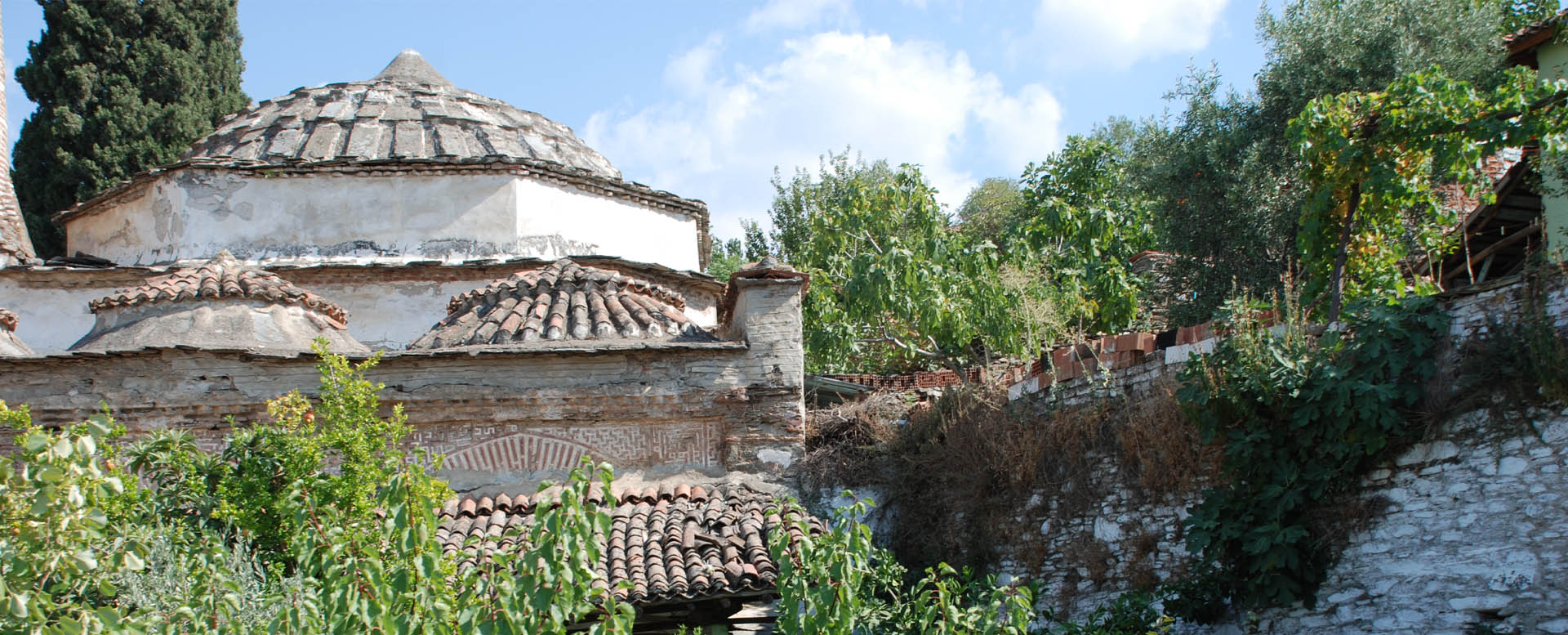 Tire Narin Camii